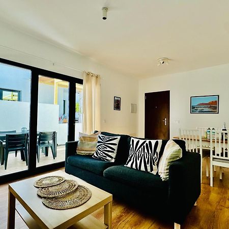 Villa Patricia By Vulcano Homes Costa Teguise Exterior foto